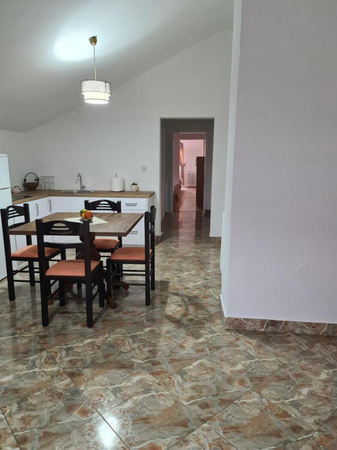 Js Apartmani Nikšić Exteriér fotografie